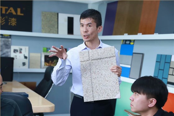 歡迎廣東涂協(xié)、經(jīng)銷商分會經(jīng)銷商代表蒞臨數(shù)碼彩指導