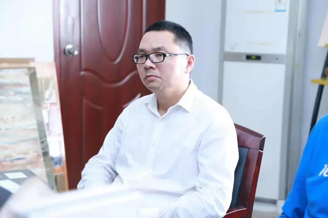 歡迎廣東涂協(xié)、經(jīng)銷(xiāo)商分會(huì)經(jīng)銷(xiāo)商代表蒞臨數(shù)碼彩指導(dǎo)